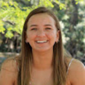 Meet your Posher, Abby